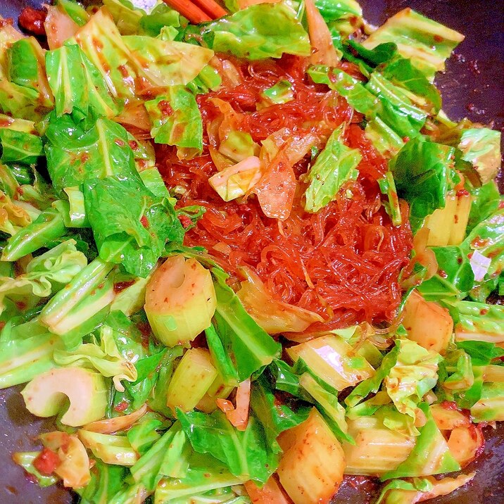 春キャベツとセロリと春雨の麻婆ソース炒め